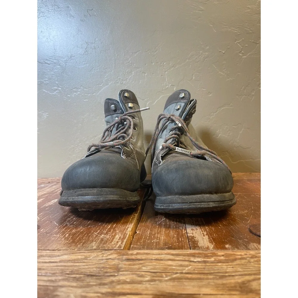 Simms Wading Boots Mens 10 Brown Leather Rubber Sole Outdoor Fishing Non Slip